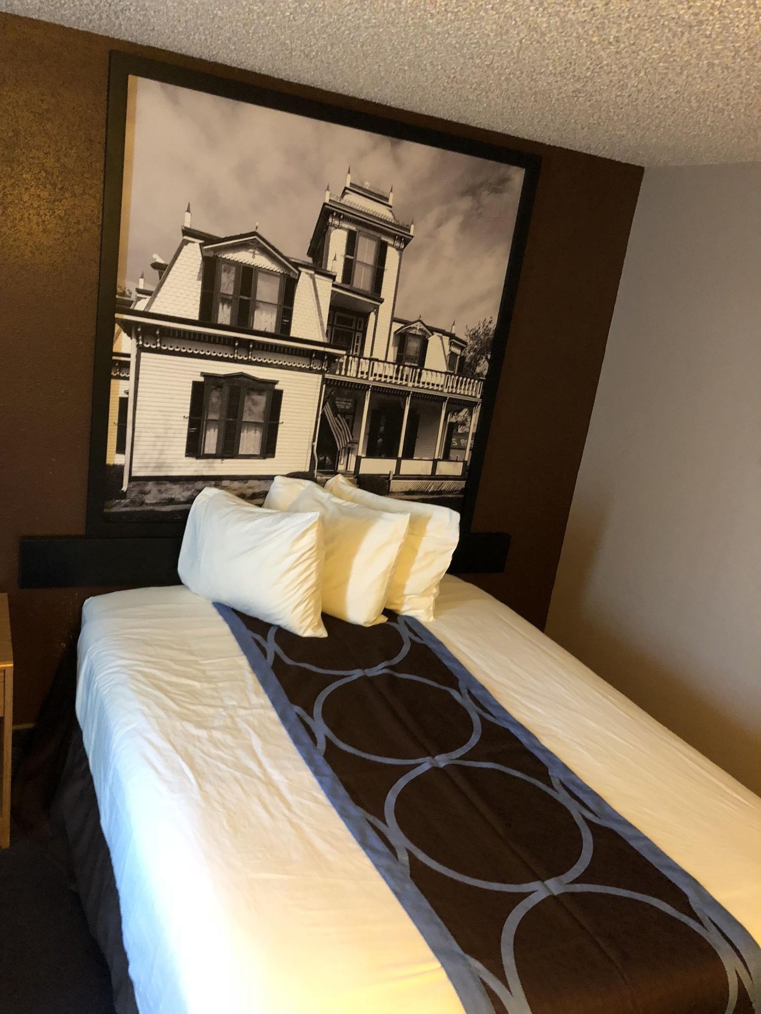 Super 8 By Wyndham North Platte Motel Bagian luar foto