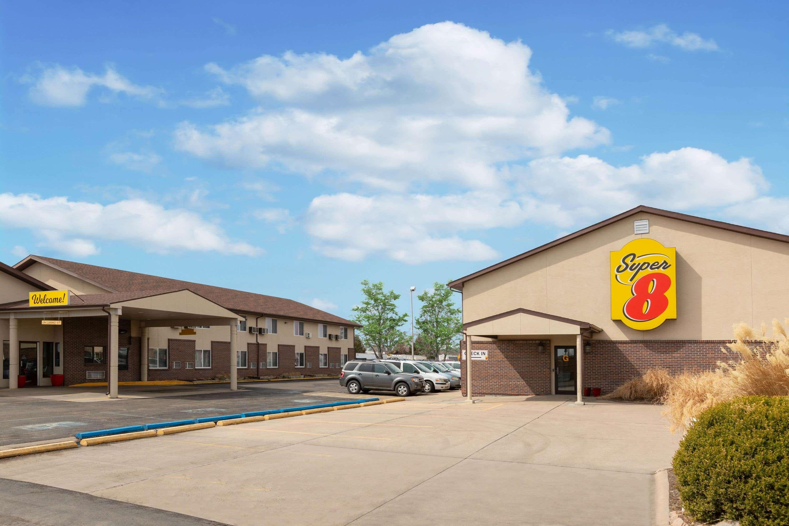 Super 8 By Wyndham North Platte Motel Bagian luar foto
