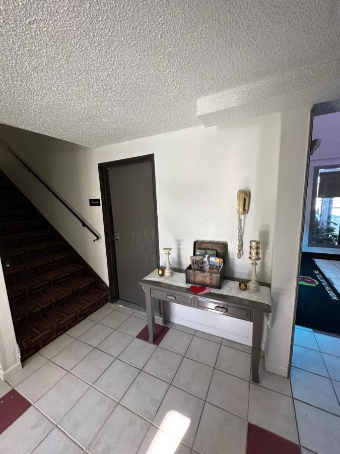 Super 8 By Wyndham North Platte Motel Bagian luar foto